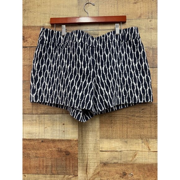Ann Taylor Loft The Rivera Short size 14 - Picture 2 of 9